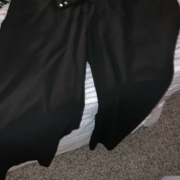 Multiple black pants - Picture 2 of 3